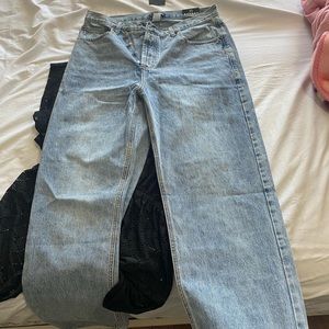 Crossover Straight Leg Jeans - Light Blue Wash - fashion Nova size 11 never worn